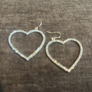 Super Cute Rhinestone Heart Earrings!